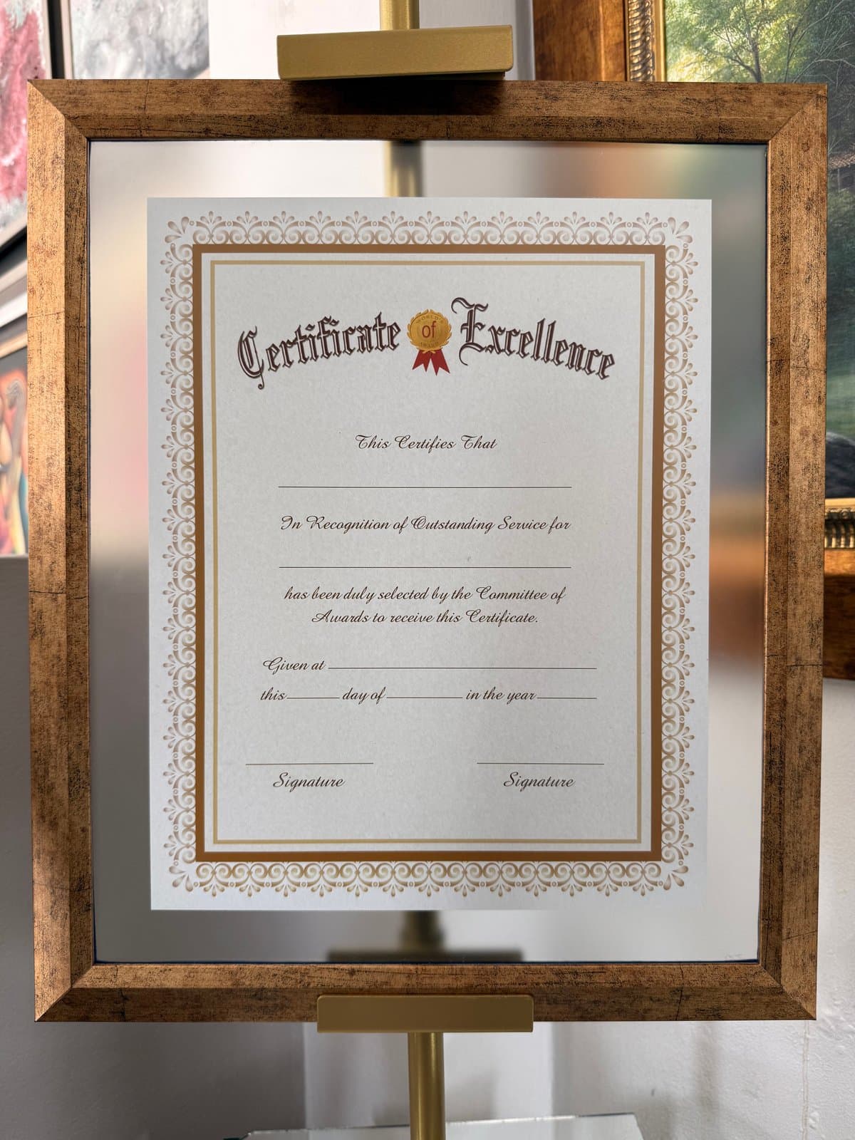 Enmarcado Moderno Dorado — marco sencillo de 10 × 13″ con K387
