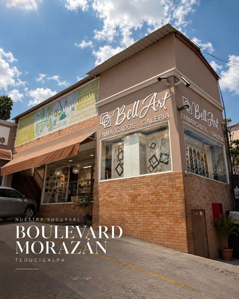 Fachada de la tienda BellArt · Boulevard Morazán